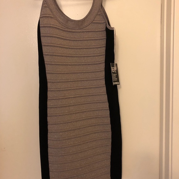 Black and Gold sparkle cocktail dress. - Picture 3 of 3